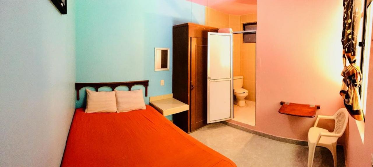 Hotel Los Arcos Pénjamo 外观 照片